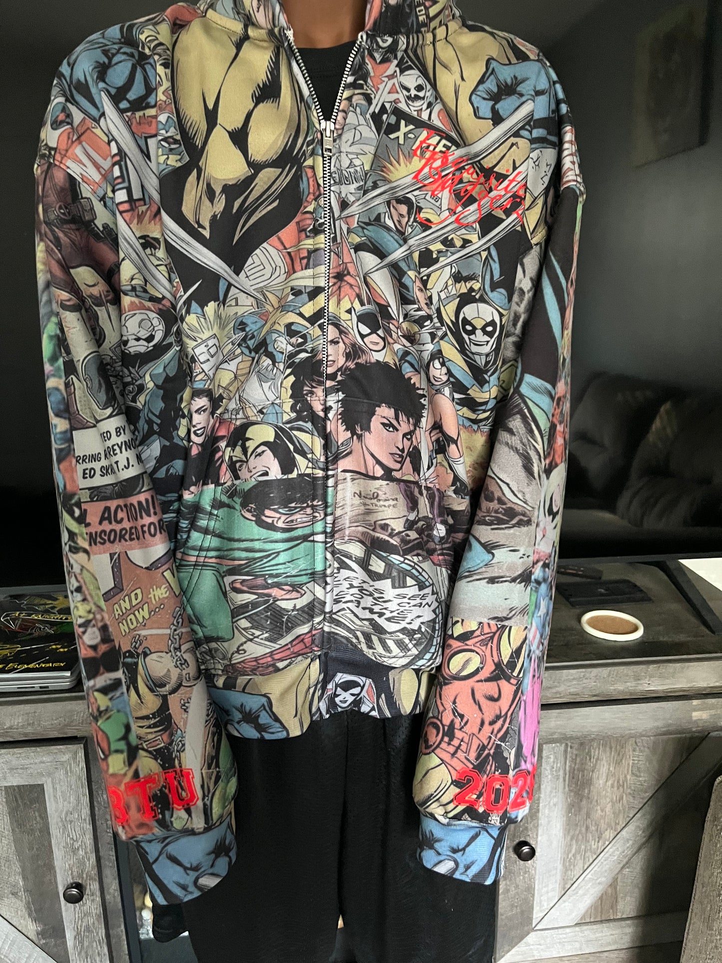 Bag The World Zip Up