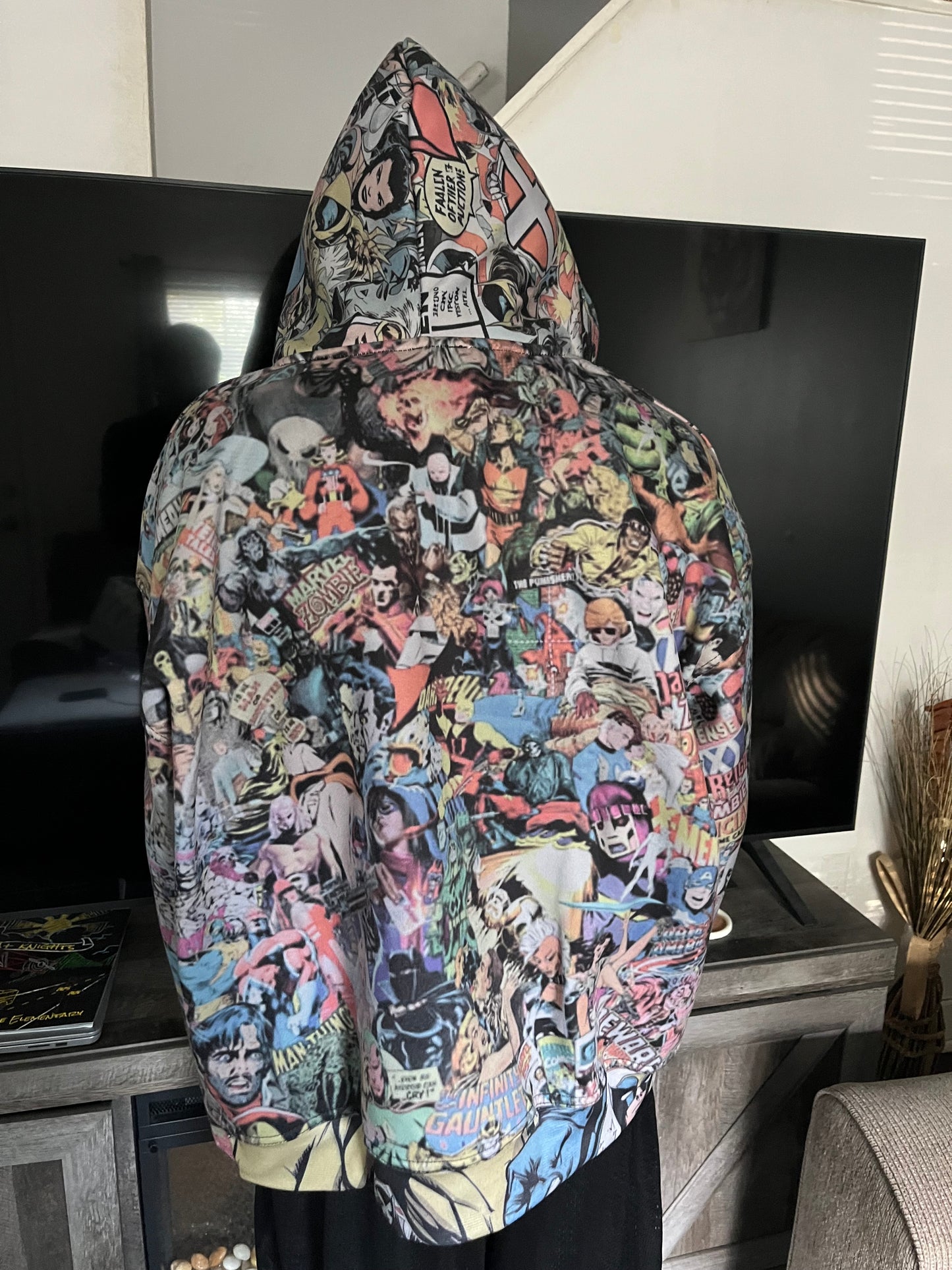 Bag The World Zip Up